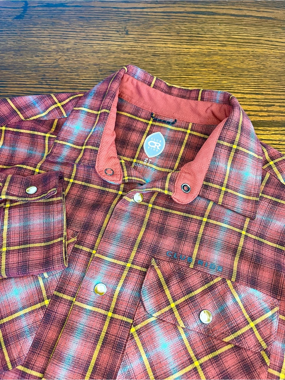Club Ride Shirt Mens Medium Red Plaid Daniel Flannel Pearl Snap Cycling Vented